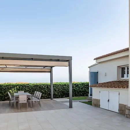 Guestready - Amazing Beachfront Dwelling サグント