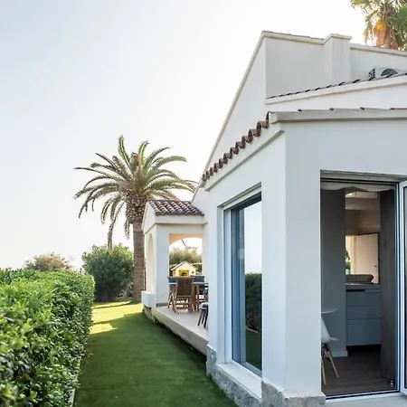 シャレー Guestready - Amazing Beachfront Dwelling *