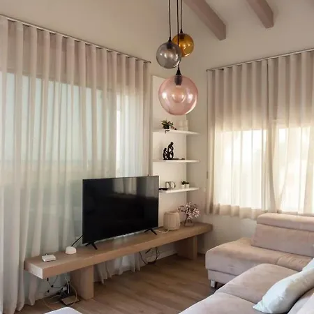 シャレー Guestready - Amazing Beachfront Dwelling *
