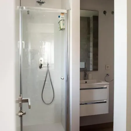 Guestready - Amazing Beachfront Dwelling シャレー *